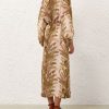 Attireunited.shop1a854b28f6 4