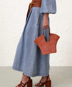 Attireunited.shop21c96f3c3e 2