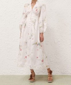 Attireunited.shop39a868fbb4 2