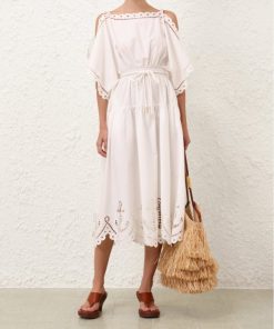Attireunited.shop4de90301f7 2