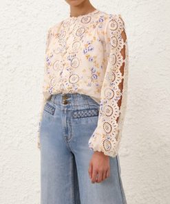 Attireunited.shop506df71102 2