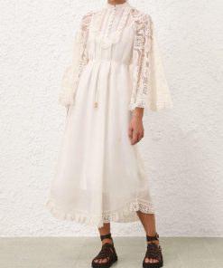 Attireunited.shop518898e2b7 2