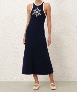 Attireunited.shop5382814ea6 2