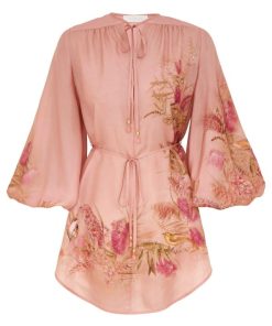 Attireunited.shop5a6e5f559e 1