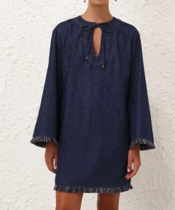 Attireunited.shop5bfb9497fa 2