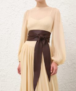 Attireunited.shop5de9fb88c6 2