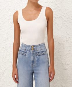Attireunited.shop60a8200121 2