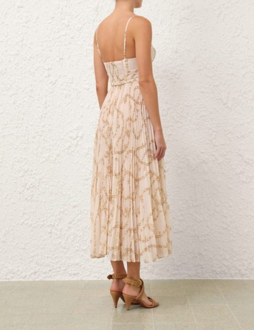 Attireunited.shop8298b57d91 4