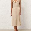 Attireunited.shop958eaa6464 2