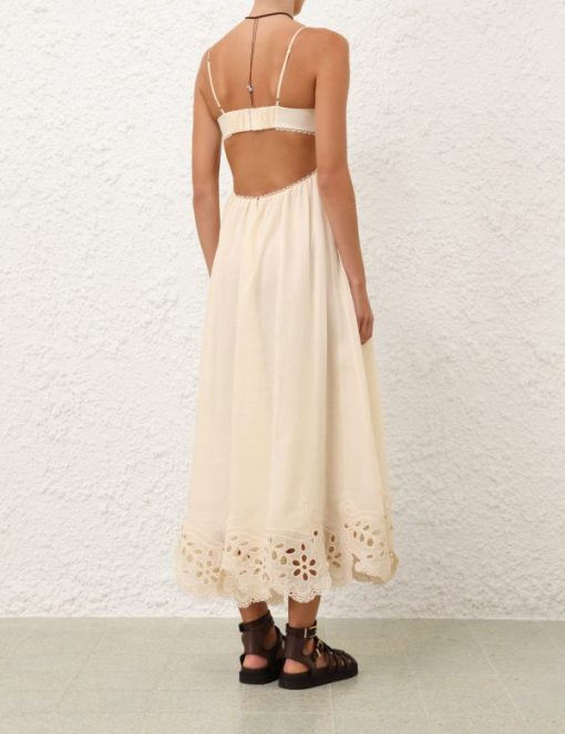 Attireunited.shop9e621e390e 4