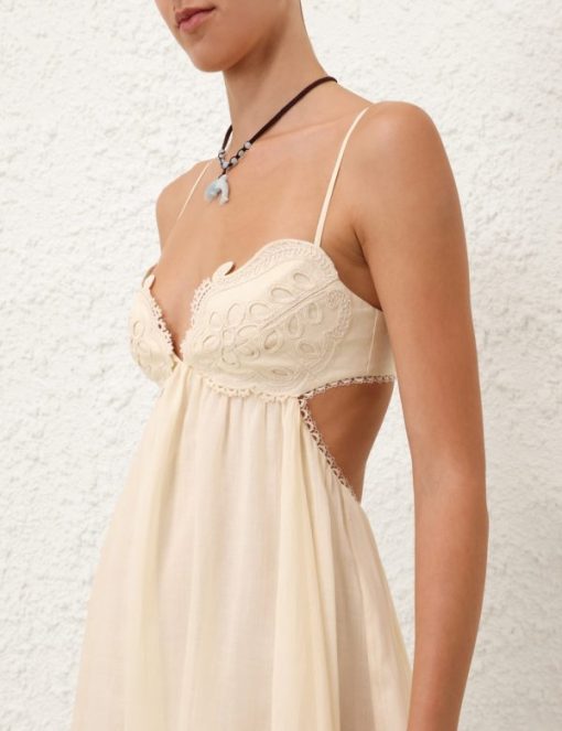 Attireunited.shop9e621e390e 5