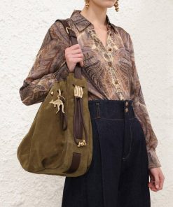 Attireunited.shopce712de4a3 2
